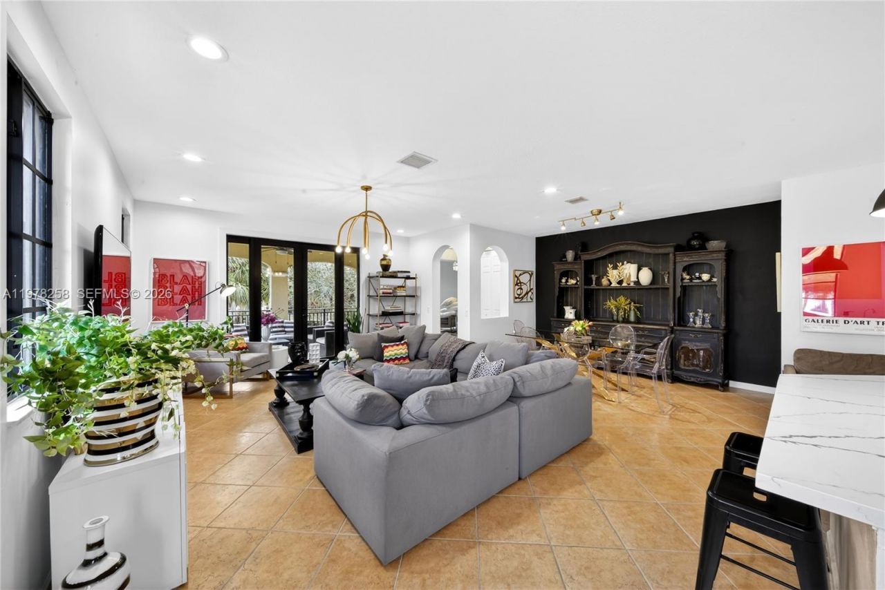 1506 Passion Vine Cir, Unit 23-3, Weston, FL 33326 Photo