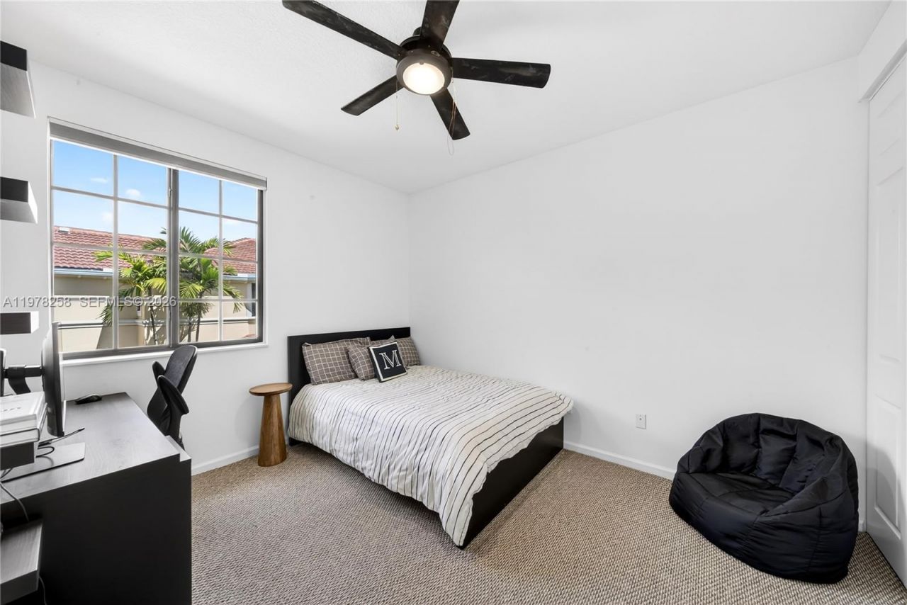 1506 Passion Vine Cir, Unit 23-3, Weston, FL 33326 Photo