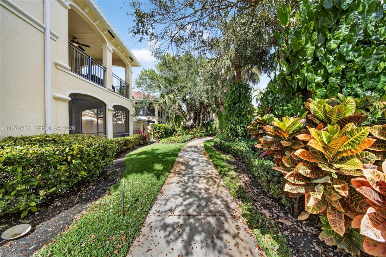 1506 Passion Vine Cir, Unit 23-3, Weston, FL 33326 Photo