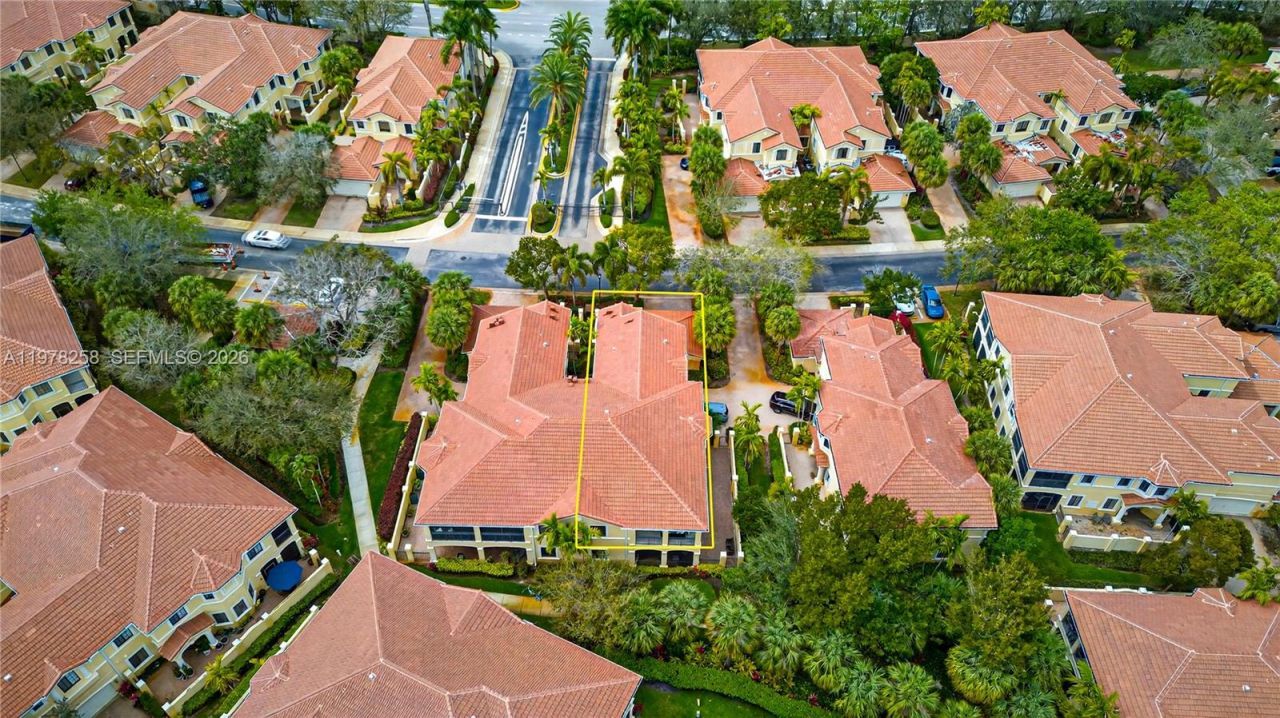 1506 Passion Vine Cir, Unit 23-3, Weston, FL 33326 Photo