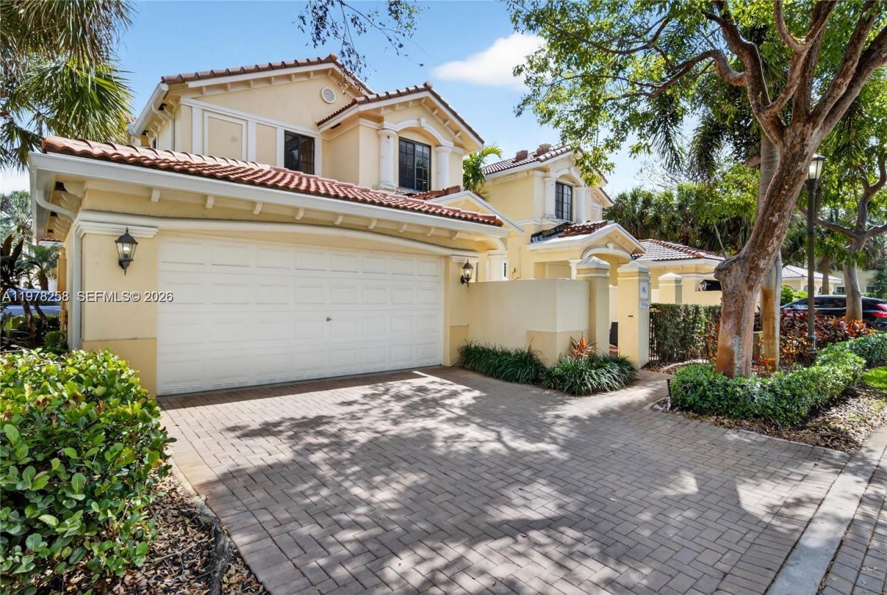 1506 Passion Vine Cir, Unit 23-3, Weston, FL 33326 Photo