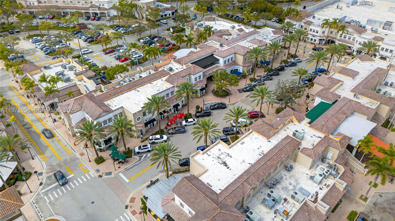 1506 Passion Vine Cir, Unit 23-3, Weston, FL 33326 Photo