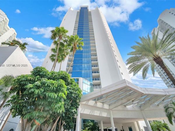 16445 Collins Ave , Unit 2328, Sunny Isles Beach, FL 33160