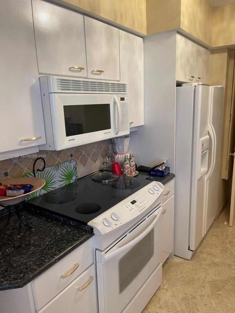 16445 Collins Ave , Unit 2328, Sunny Isles Beach, FL 33160 Photo