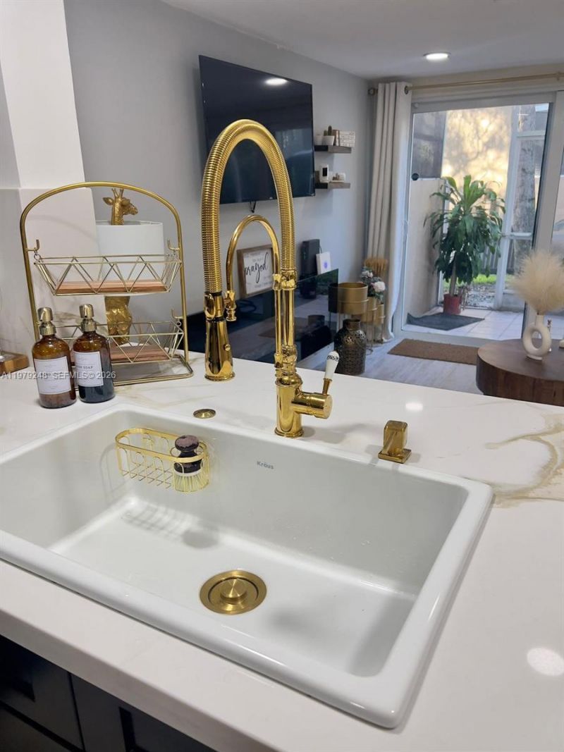 568 N University Dr , Unit 568, Plantation, FL 33324 Photo