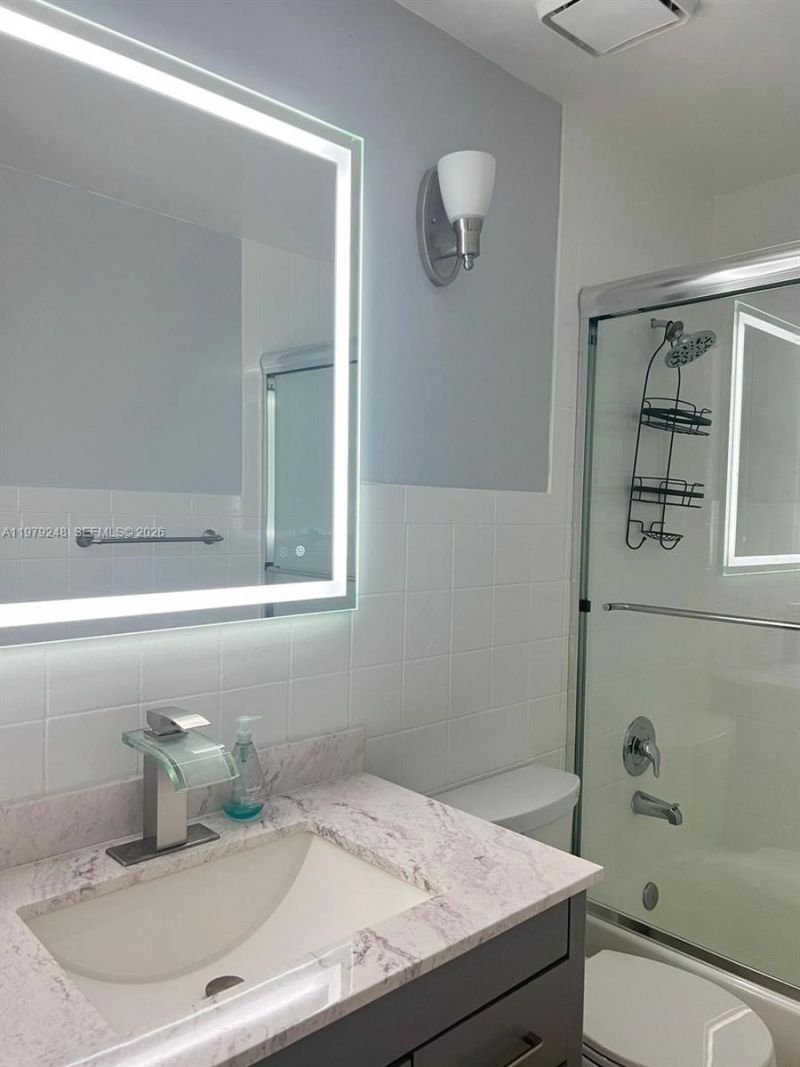 568 N University Dr , Unit 568, Plantation, FL 33324 Photo