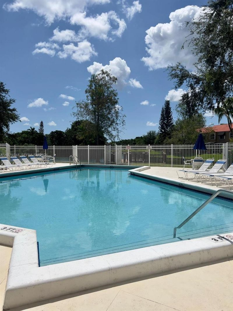 568 N University Dr , Unit 568, Plantation, FL 33324 Photo