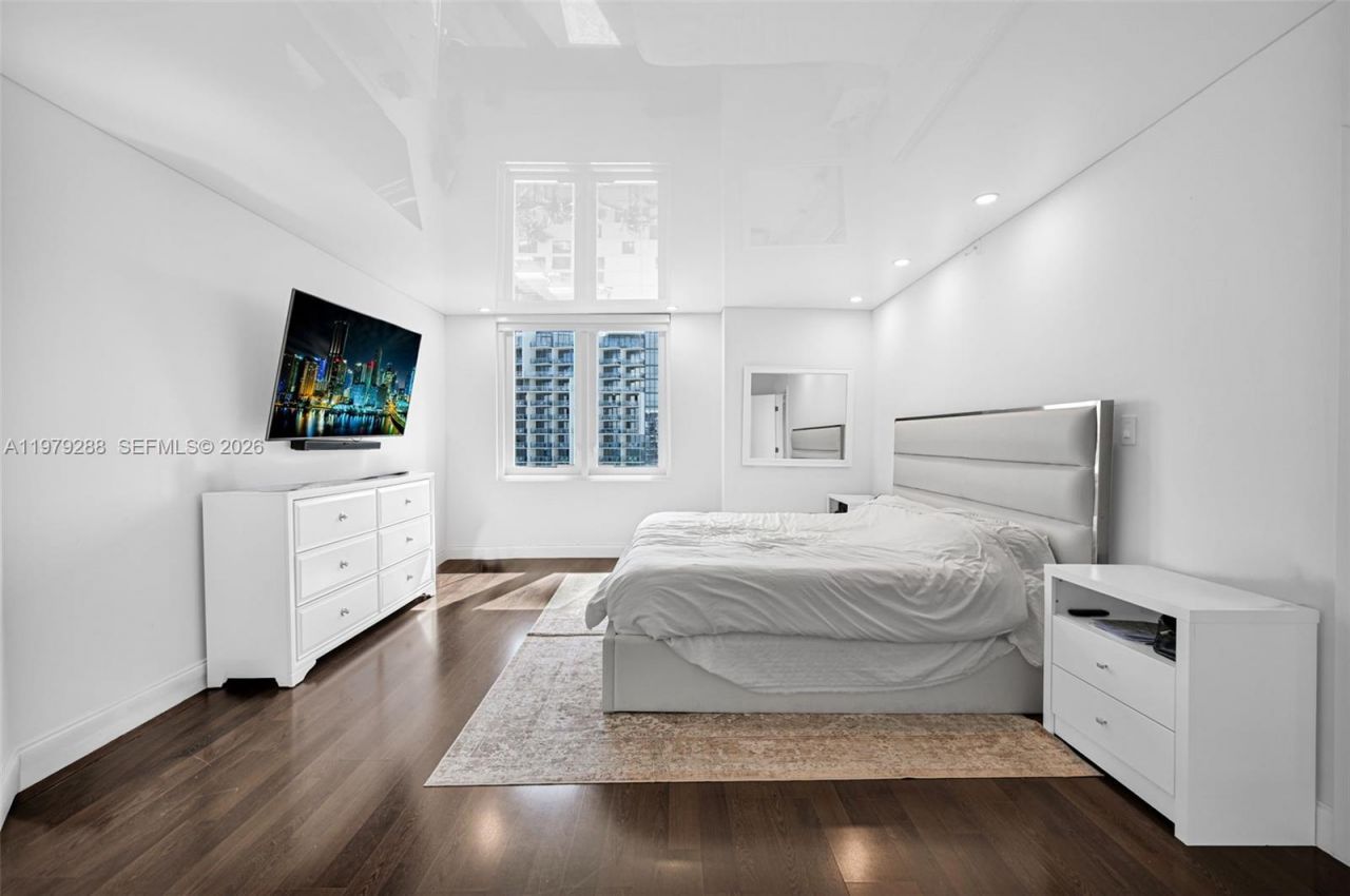 2301 Collins Ave , Unit 1204, Miami Beach, FL 33139 Photo