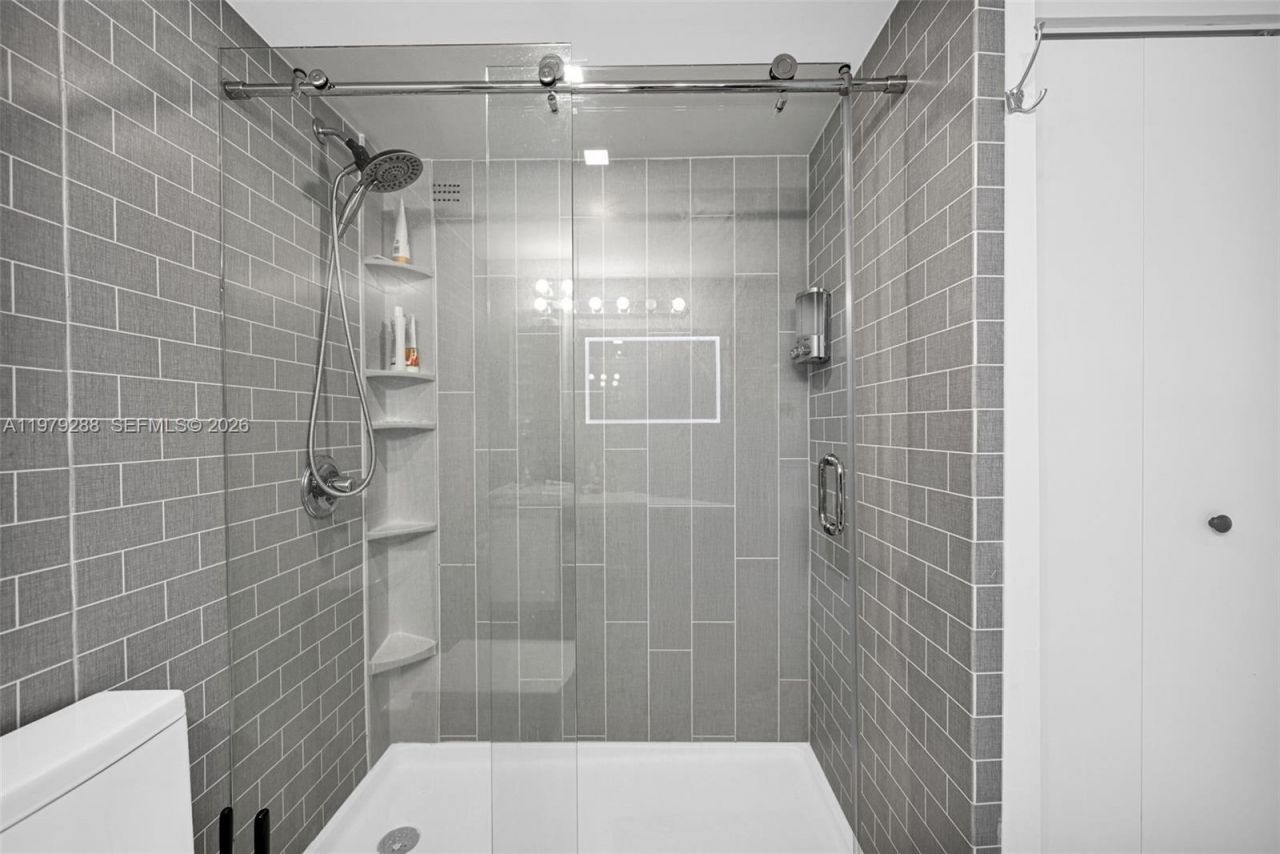 2301 Collins Ave , Unit 1204, Miami Beach, FL 33139 Photo