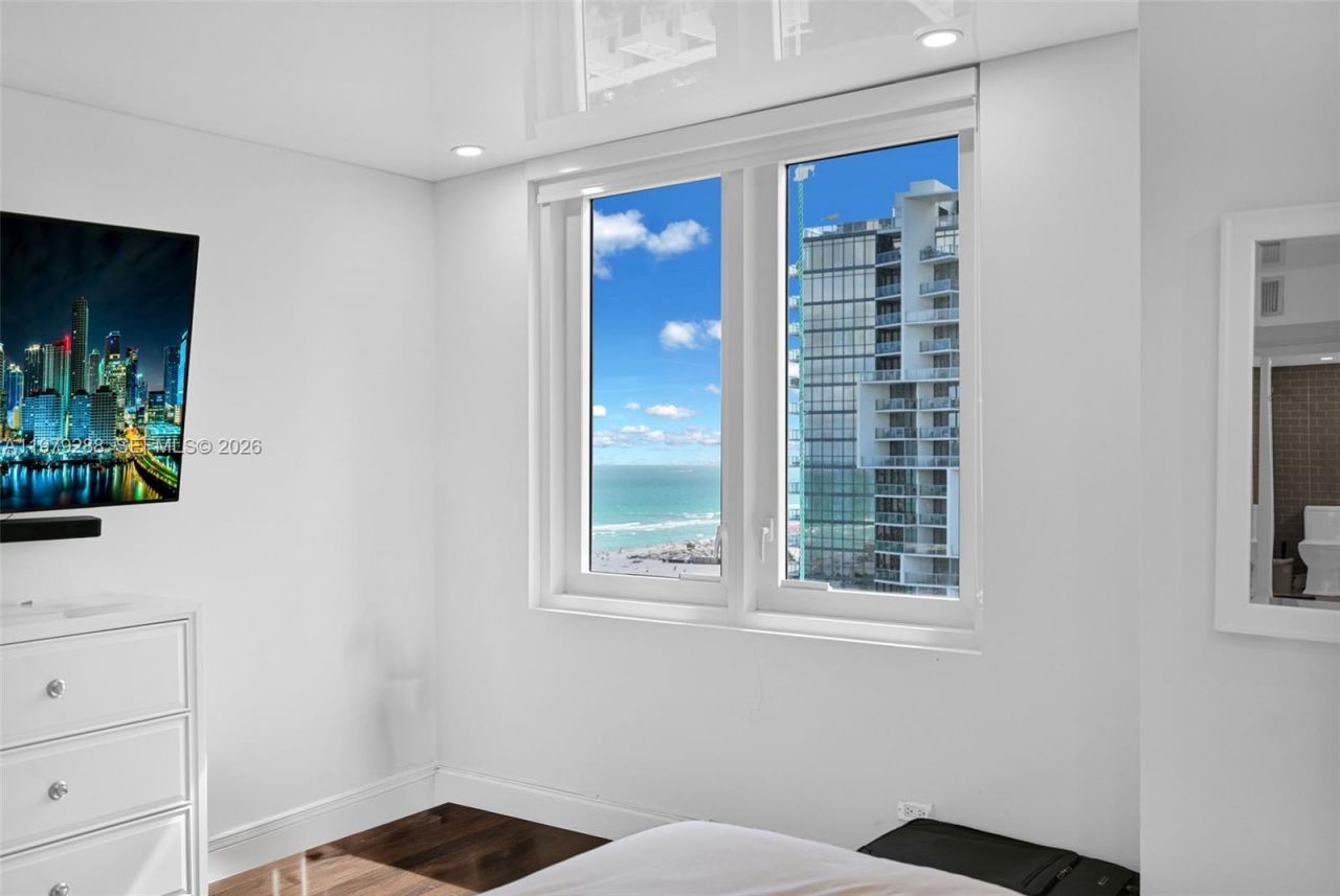 2301 Collins Ave , Unit 1204, Miami Beach, FL 33139 Photo