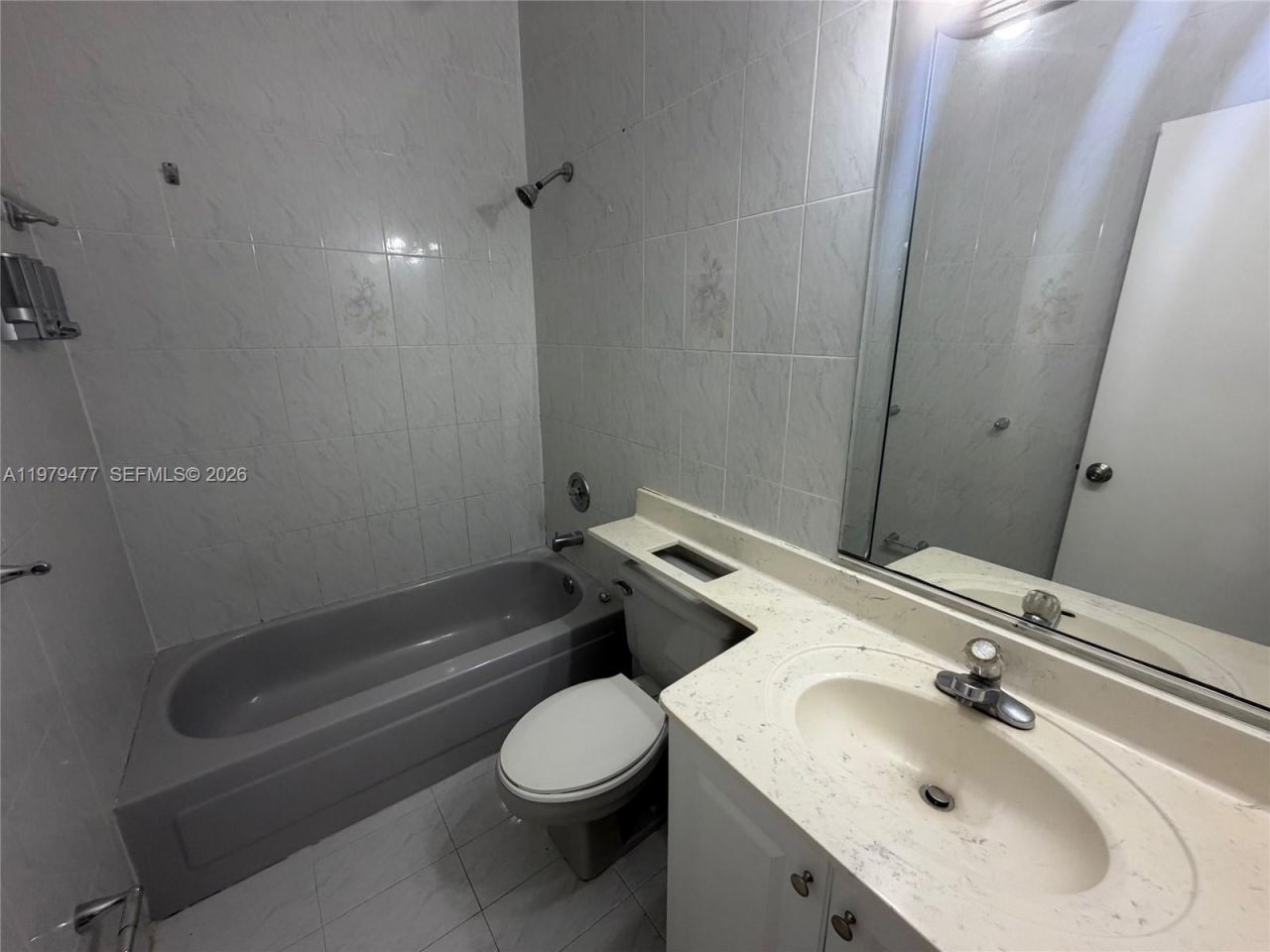 1090 NW 128th Ct, Miami, FL 33182 Photo