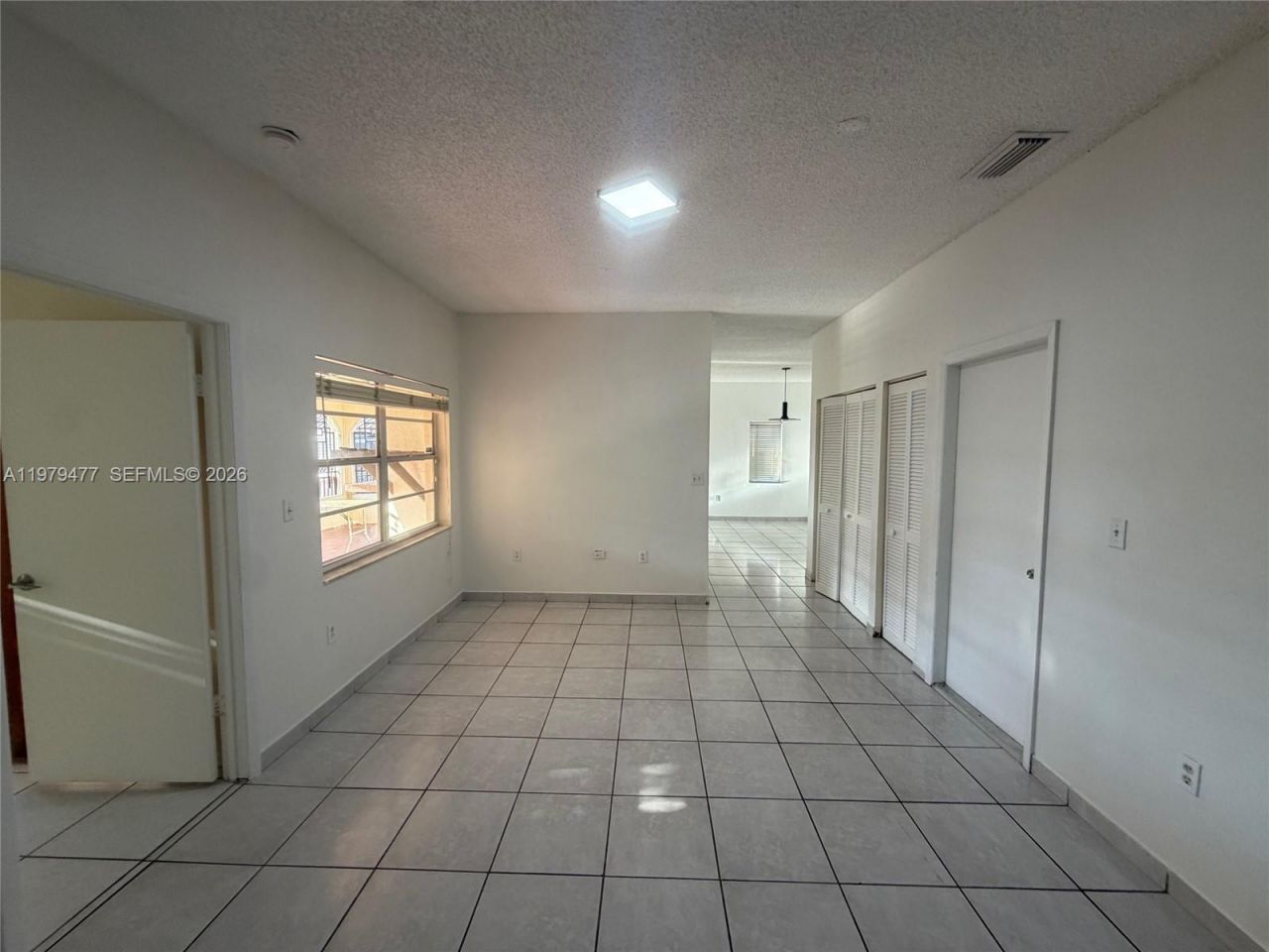 1090 NW 128th Ct, Miami, FL 33182 Photo