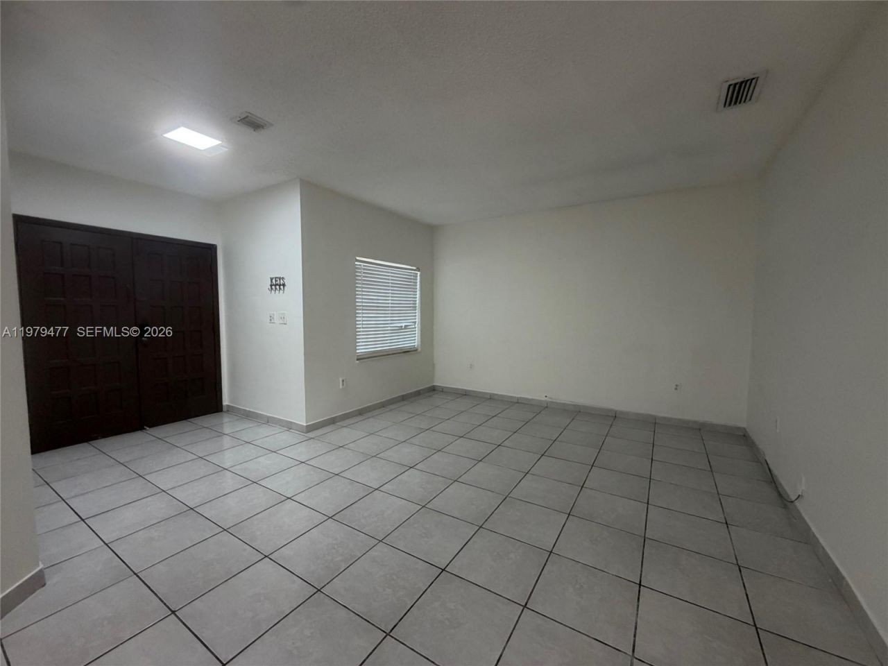 1090 NW 128th Ct, Miami, FL 33182 Photo