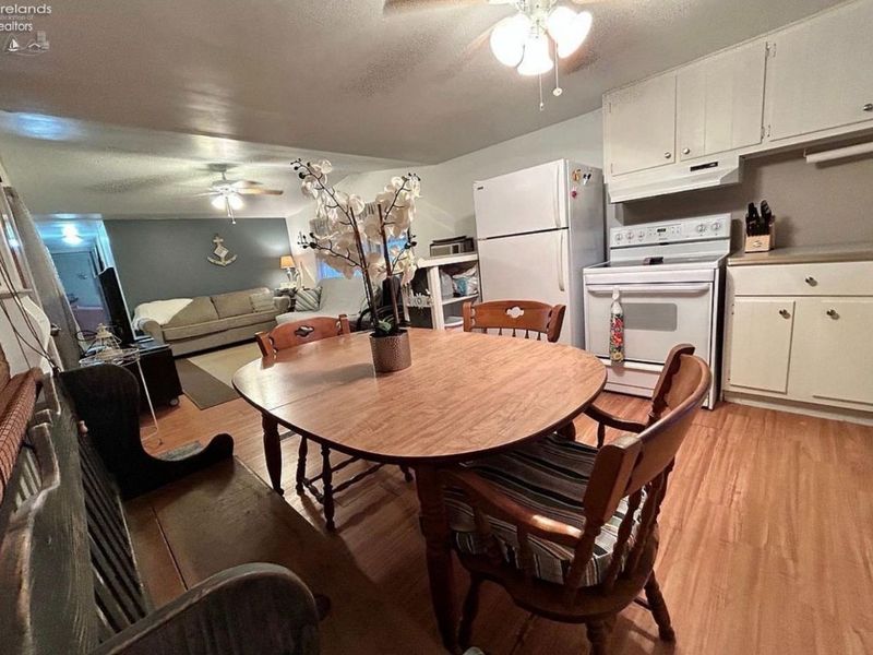 3575 NE Catawba Road, Unit 18, Port Clinton, OH 43452 Photo 7