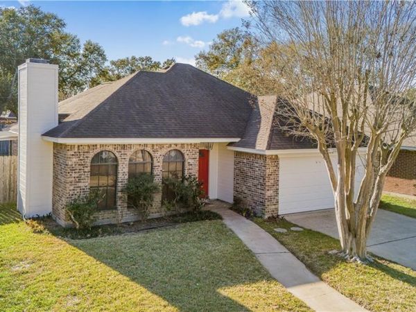 223 Spur Drive , Victoria, TX 77904