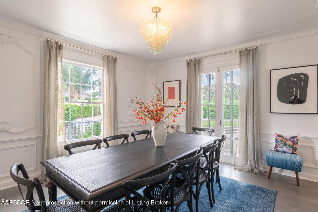 361 Crescent Drive, Palm Beach, FL 33480 Photo