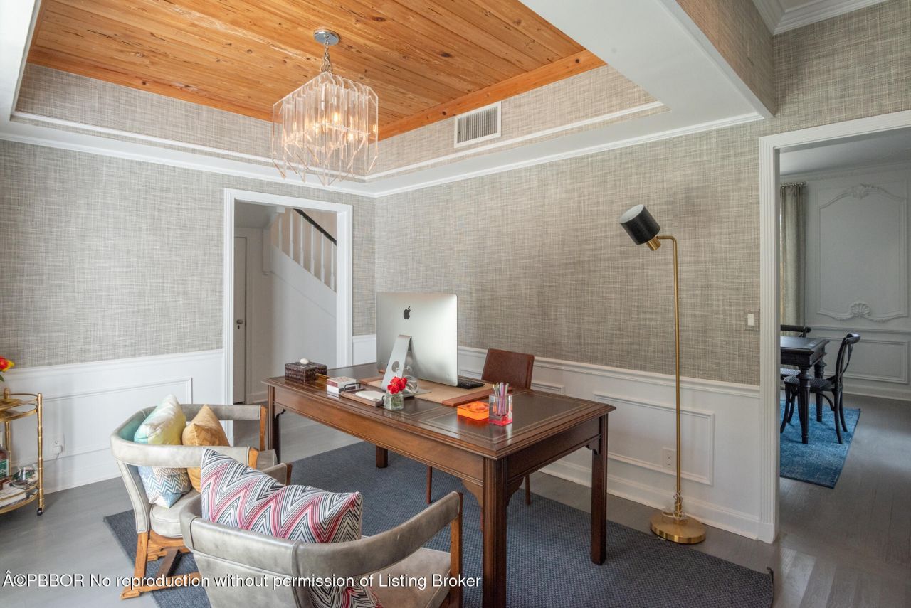 361 Crescent Drive, Palm Beach, FL 33480 Photo