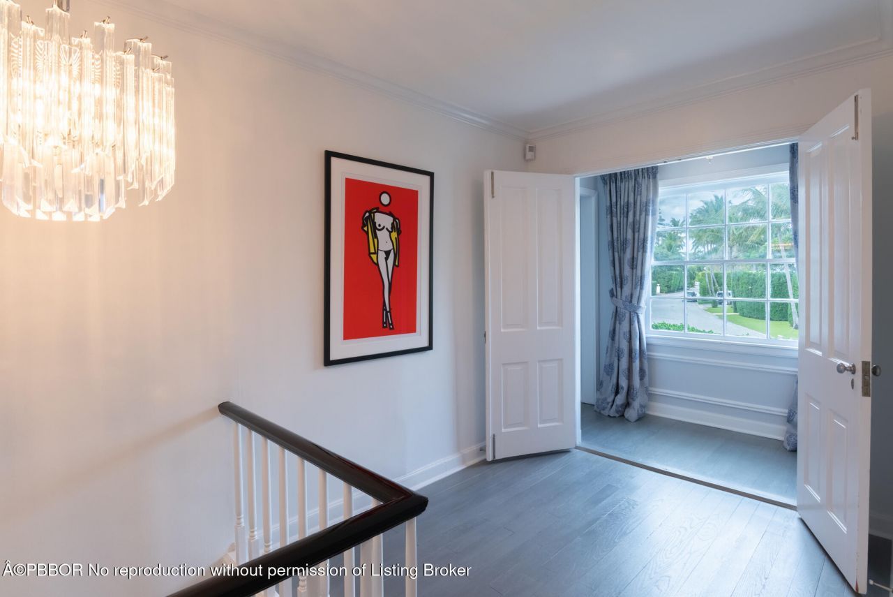 361 Crescent Drive, Palm Beach, FL 33480 Photo