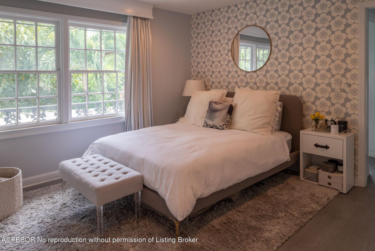 361 Crescent Drive, Palm Beach, FL 33480 Photo