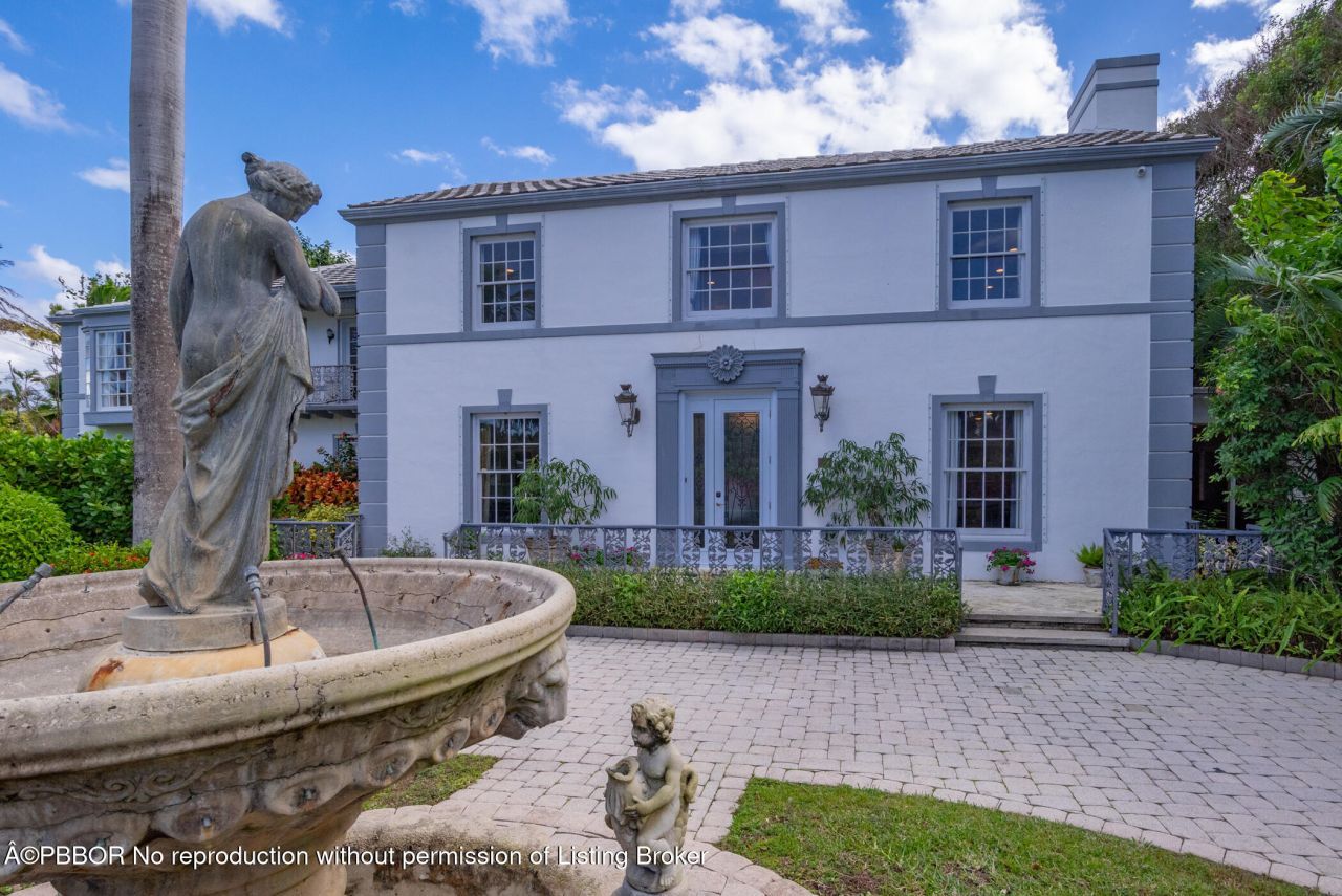 361 Crescent Drive, Palm Beach, FL 33480 Photo