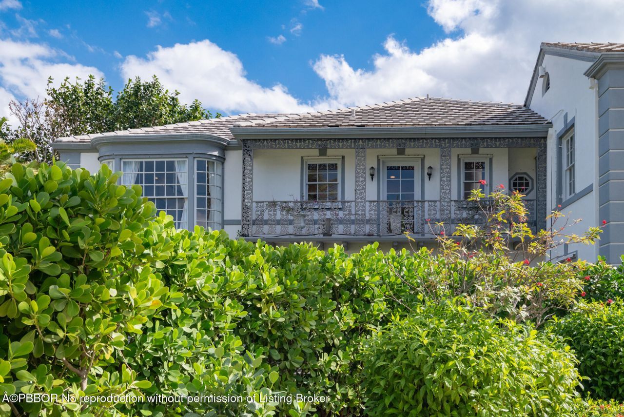 361 Crescent Drive, Palm Beach, FL 33480 Photo