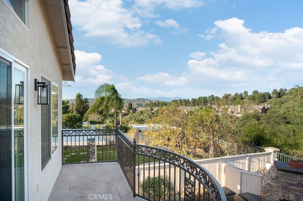 1222 S Silver Star Way, Anaheim Hills, CA 92808 Main Photo