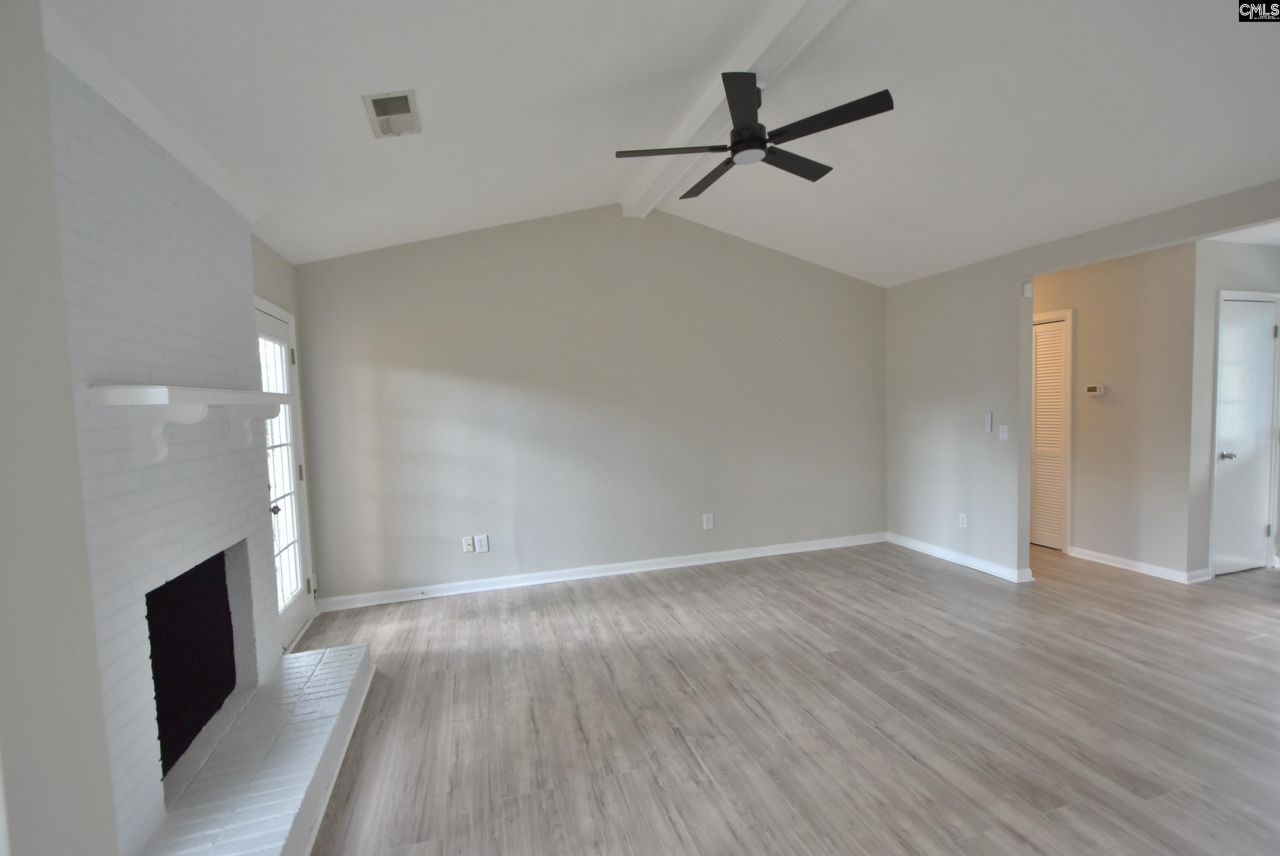 220 N Chateau Drive Photo 5