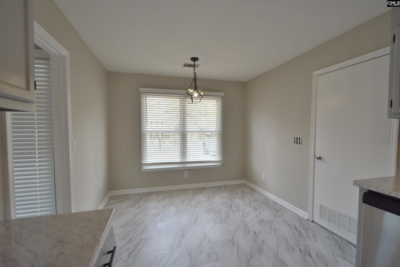 220 N Chateau Drive Photo 9