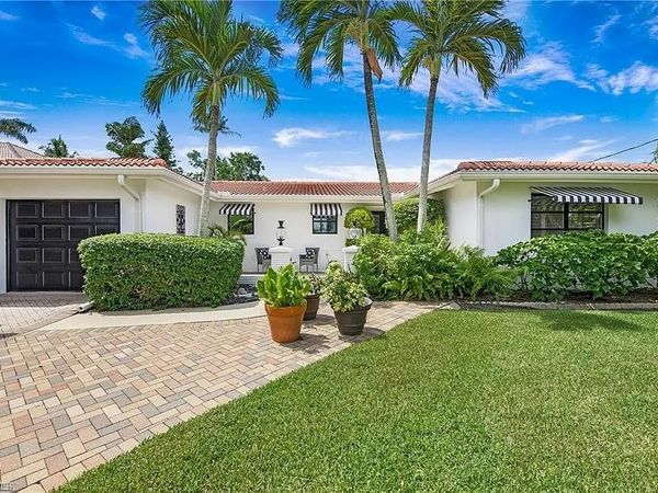 1600 Curlew AVE, NAPLES, FL 34102