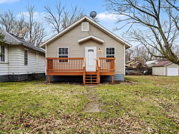 41 Avenue B, Springfield, MI 49037