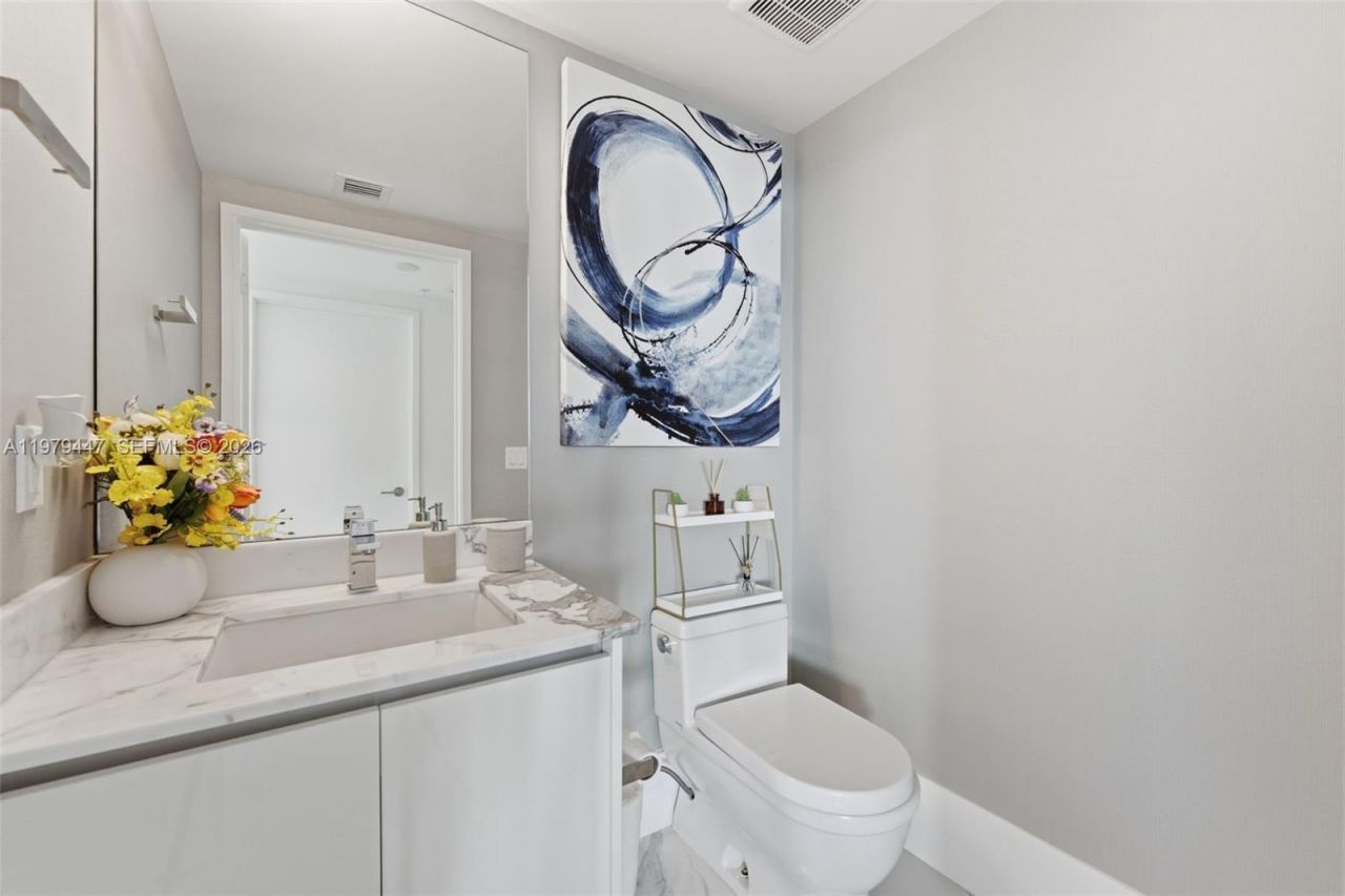 330 Sunny Isles Blvd, Unit 5-2304, Sunny Isles Beach, FL 33160 Photo