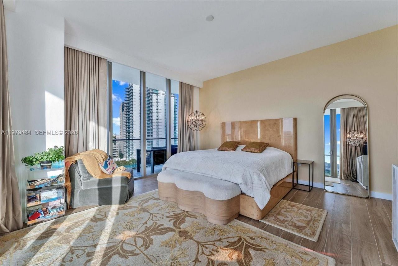 2678 Tigertail Ave , Unit 902, Miami, FL 33133 Photo