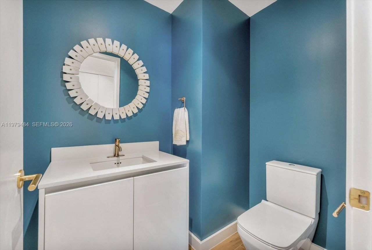 2678 Tigertail Ave , Unit 902, Miami, FL 33133 Photo