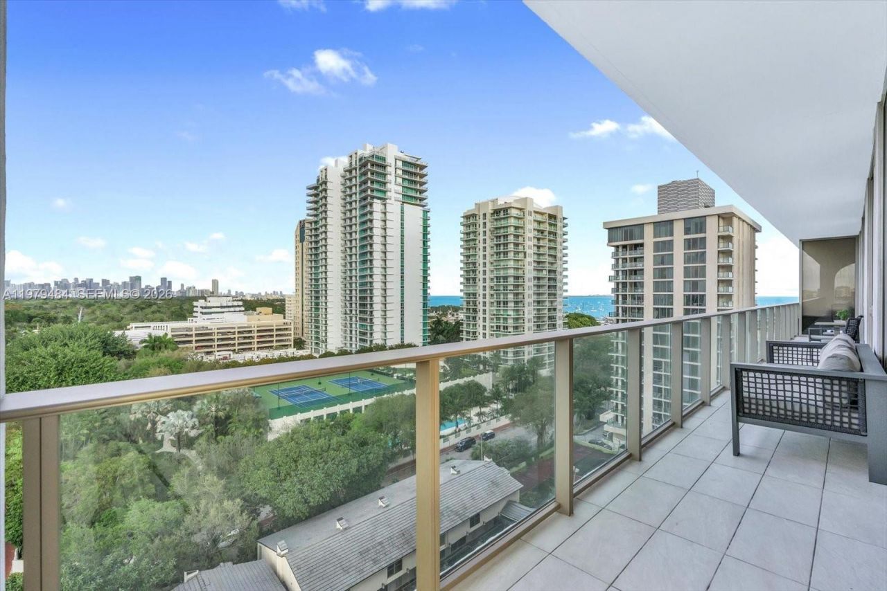 2678 Tigertail Ave , Unit 902, Miami, FL 33133 Photo