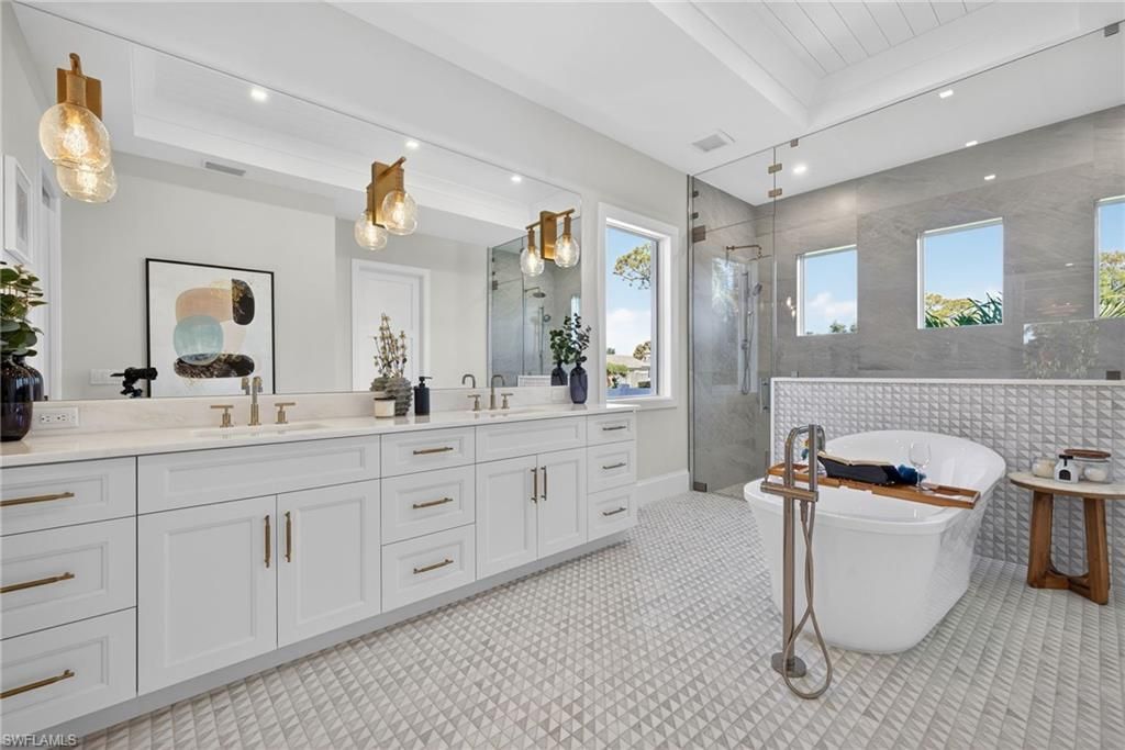 766 95th Ave N, Naples, FL 34108 Photo