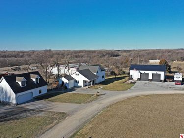 104 Sunburst Drive , Fairbury, NE 68352