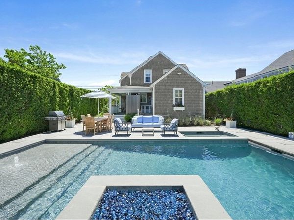 39 Milk Street, Nantucket, MA 02554