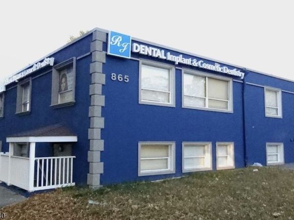 865 Teaneck Rd, Teaneck, NJ 07666