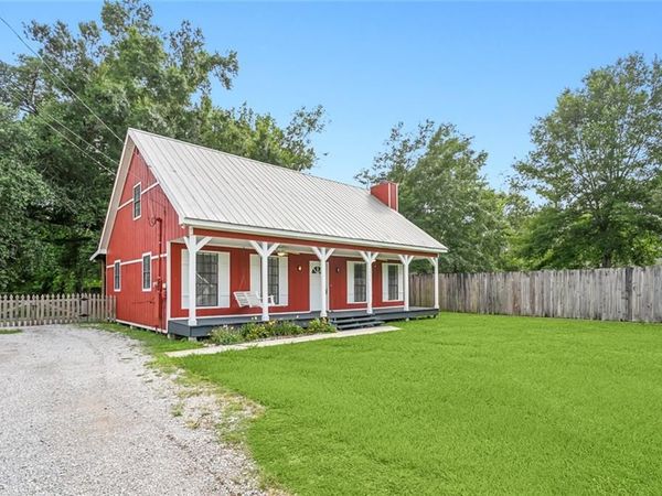 1930 DUPARD Street , Mandeville, LA 70448