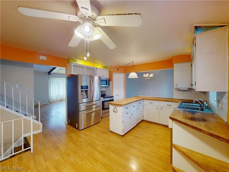 904 Rose Boulevard, Highland Heights, OH 44143 Photo 12