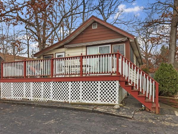 534 Oakwood TRAIL, Twin Lakes, WI 53181