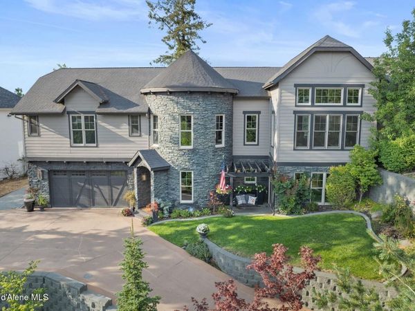 3631 E Sky Harbor Dr, Coeur d'Alene, ID 83814