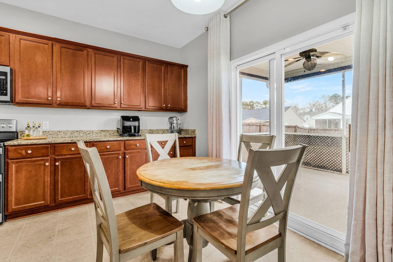 415 Watershed Drive Photo 15