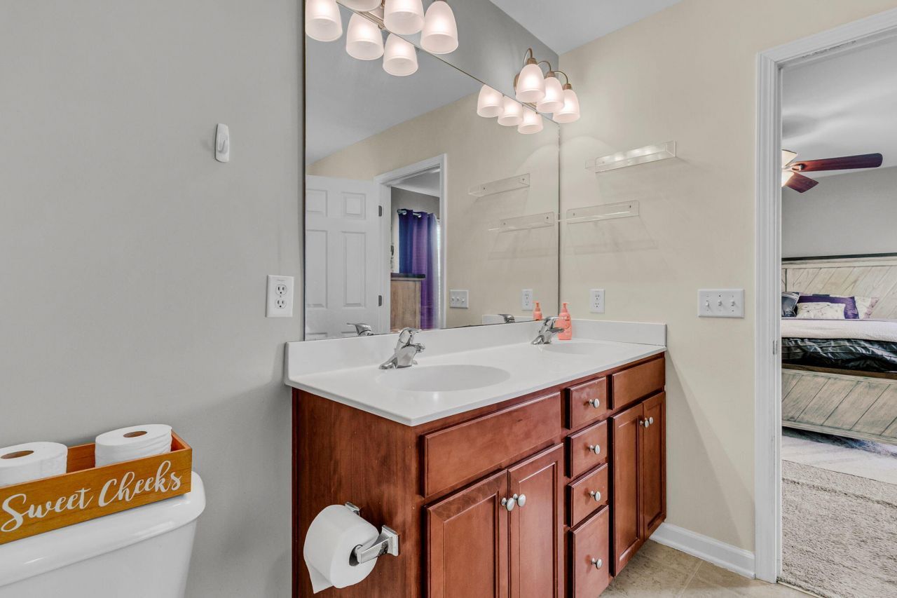 415 Watershed Drive Photo 24