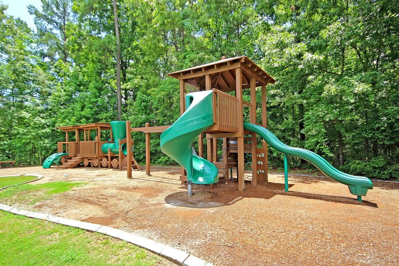 415 Watershed Drive Photo 38