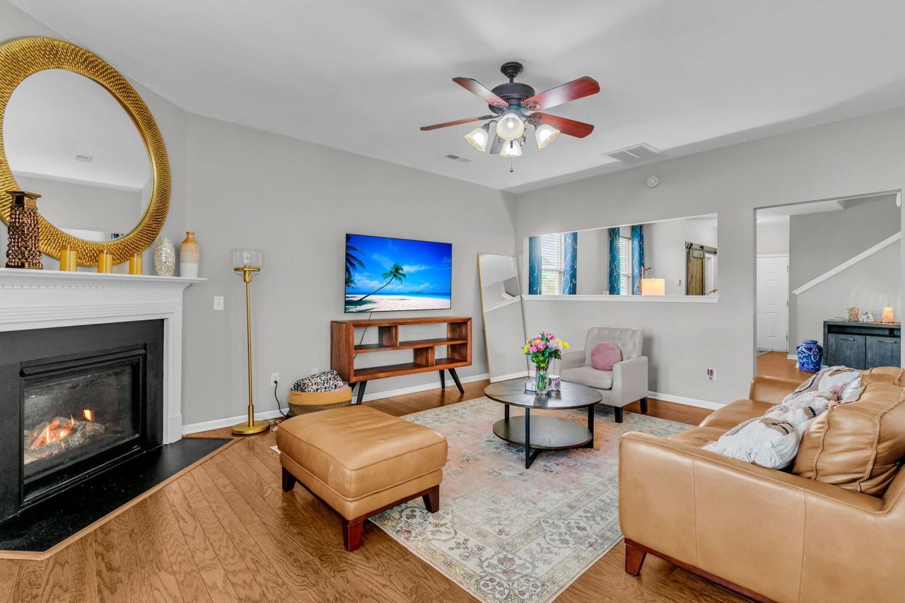 415 Watershed Drive Photo 7