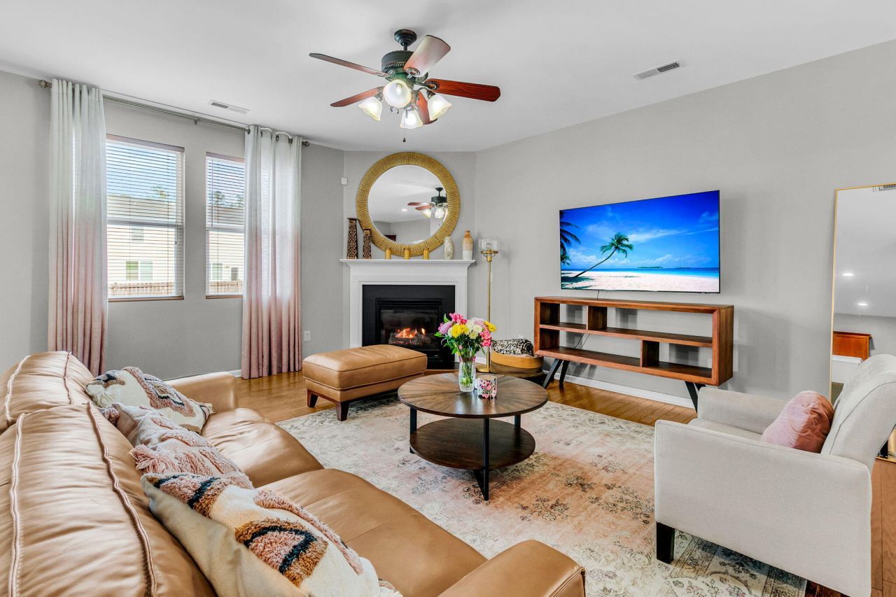 415 Watershed Drive Photo 8