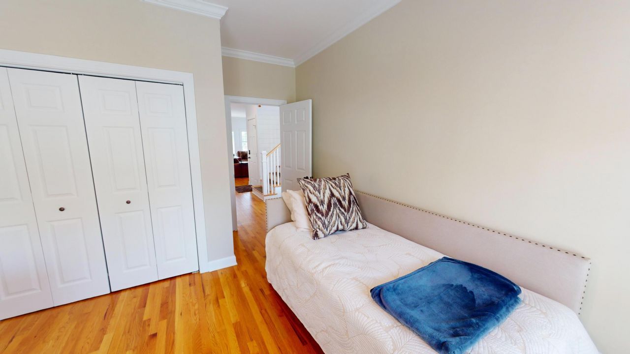 15 Yacht Harbor Court Photo 18
