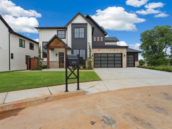 2009 Colonial Way, Edmond, OK 73025