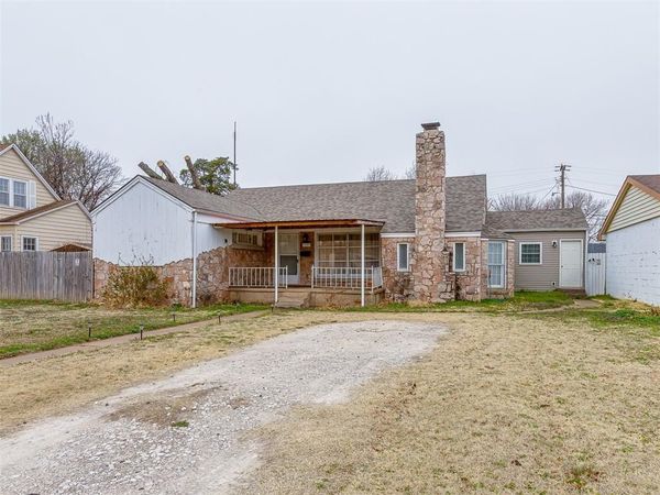 1009 N Noble Avenue, Watonga, OK 73772